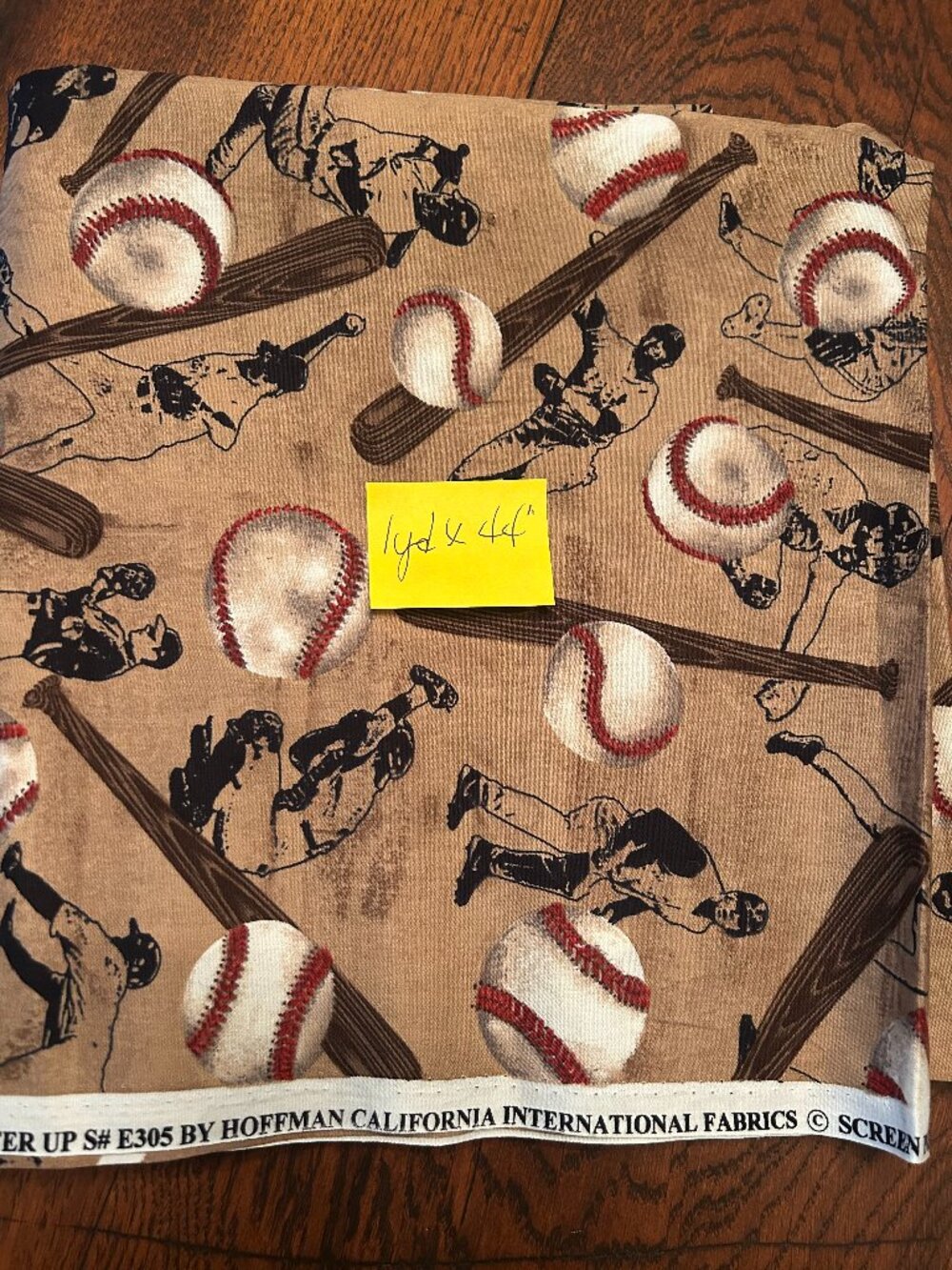Hoffman California International Fabric - 1 yd X 44"